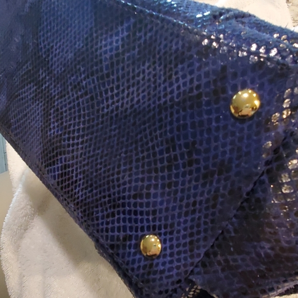 Michael Kors Tote Bag - Picture 3 of 5